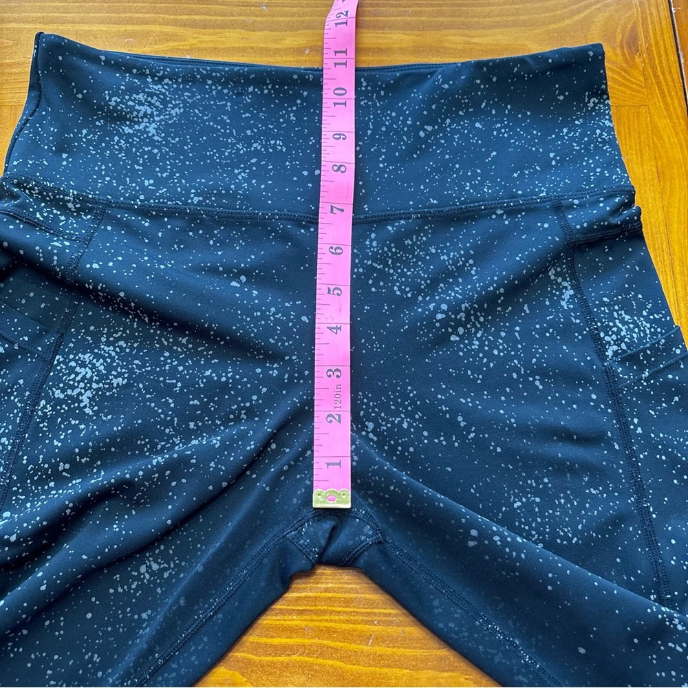 ZYIA Active Black Reflective Pocket Light n Tight Leggings Athletic Size 8-10 - Picture 10 of 12